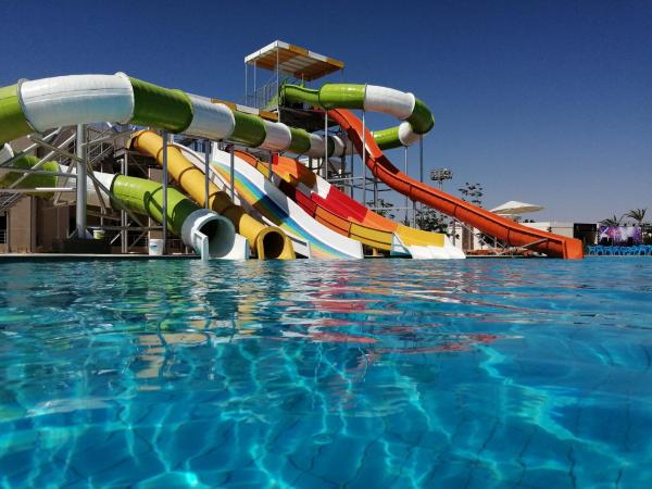 A la foto es mostra l'objecte New Eagles Aqua Park Resort situat a la ciutat de Hurghada.