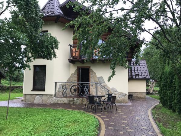 На фото показан объект Цісарка, расположенный в городе Микуличин.
