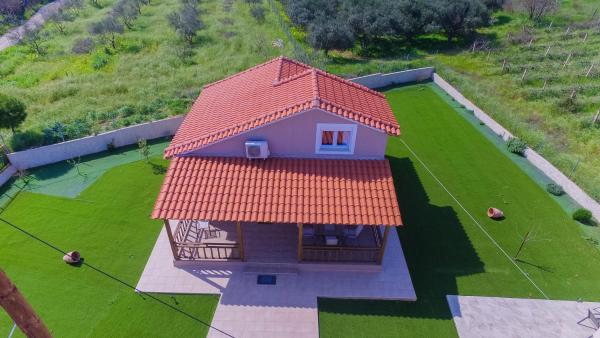 A la foto es mostra l'objecte Villa ARETOUSA - Cretan Hospitality situat a la ciutat de Protória.