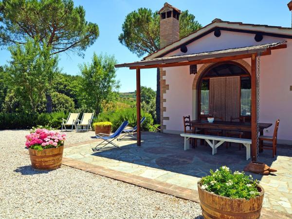 Nella foto è visibile l'oggetto Holiday Home Il Vallone by Interhome situato nella città di Aia Murata.
