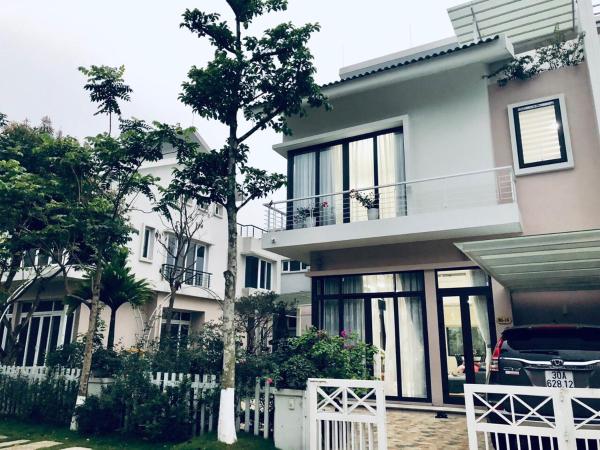 A la foto es mostra l'objecte Xanh Villas Resort & Spa Luxury situat a la ciutat de Nam Giao.