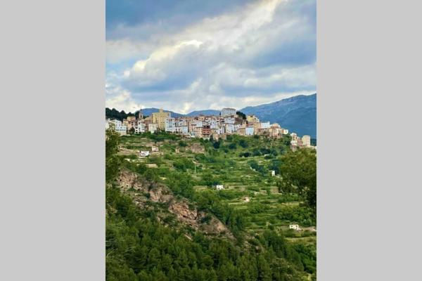 A la foto es mostra l'objecte APTO LOS MOLINOS, LUCENA DEL CID BAJO B Ref 047 situat a la ciutat de Alcora.