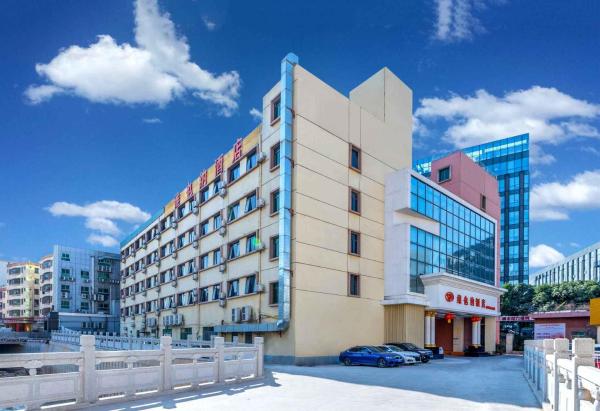 Na fotografii je vidět objekt Vienna Hotel Shenzhen Bantian Gangtou nacházející se ve městě Tiantangwei.