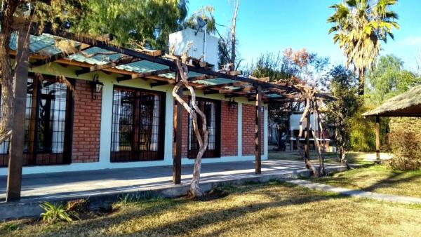 Casa Quinta, Viñedos, Vista Panorámica Y Piscina - Provincia de Mendoza