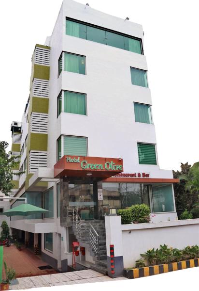 La photo montre l'objet Hotel Green Olive situé dans la ville de Aurangabad.