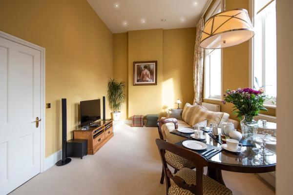 Bild 6: Arkle - Five Star Town Centre Apartment, Cheltenham