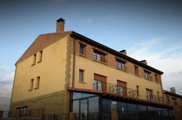 Auf dem Foto ist das Objekt Hotel La Barrosa in der Stadt Cabrejas del Pinar zu sehen.