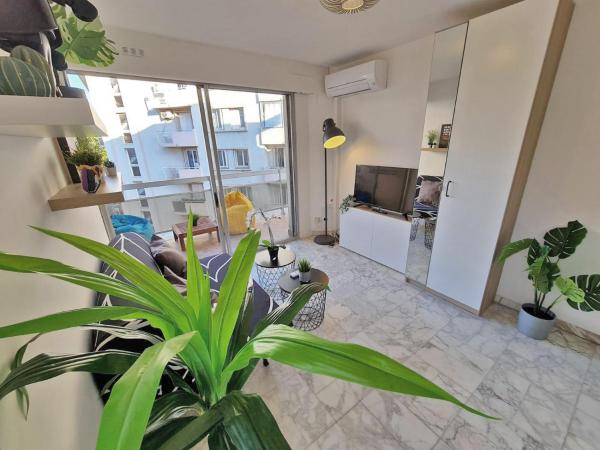 Zdjęcie 8: GregBnb - T2 Pleine Ville - CLIMATISE - BALCON - 2