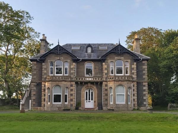A la foto es mostra l'objecte Kirkhouse situat a la ciutat de Ackergill.