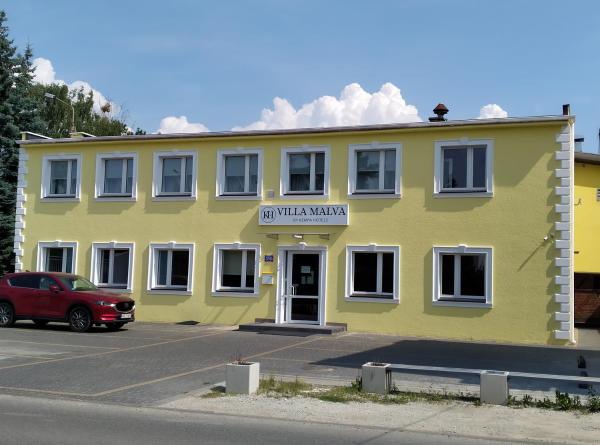 Στη φωτογραφία φαίνεται το αντικείμενο Villa Malva που βρίσκεται στην πόλη Sadowa.