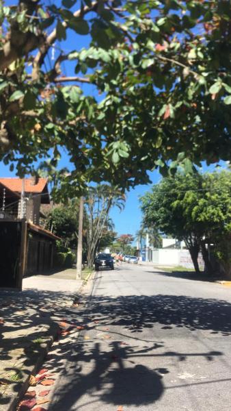 På billedet ses objektet Apto Guaruja beliggende i byen Guarujá.