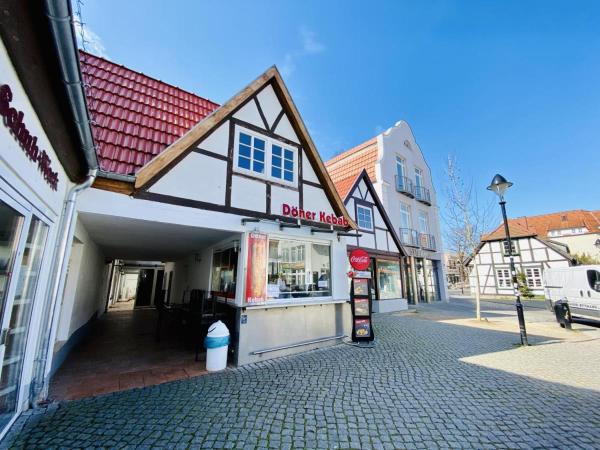 A la foto es mostra l'objecte Kuschelecke, 100m zum Alten Strom situat a la ciutat de Warnemünde.