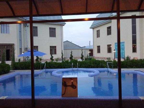 På billedet ses objektet Villa Oasis beliggende i byen Shirin.