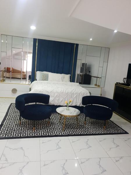 A la foto es mostra l'objecte Executive Home Extension situat a la ciutat de Lagos.