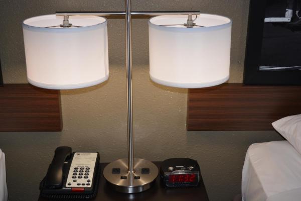 Foto 9: Super 8 by Wyndham Salinas