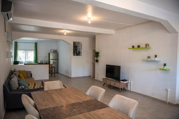 Kuvassa näkyy kohde guest mtsangamouji F3, joka sijaitsee kaupungissa Mtsangadoua.