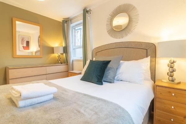 Merchant City Glasgow Green Apartment With Parking, Glasgow