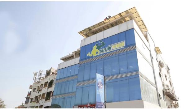 A la foto es mostra l'objecte Hotel New Shiv Kunj situat a la ciutat de Jarod.