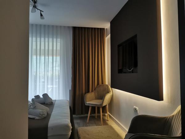 Doftana Apartaments, Teşila