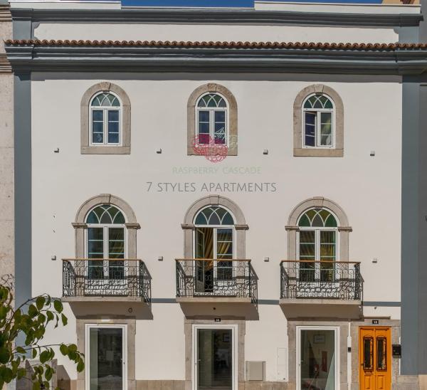 Na fotografii je vidět objekt 7 Styles Apartments by Raspberry Cascade nacházející se ve městě Faro.