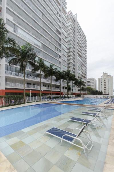 På billedet ses objektet GUARUJÁ ASTURIAS, LAZER COMPLETO, AR CONDICIONADO E VARANDA GOURMET beliggende i byen Guarujá.