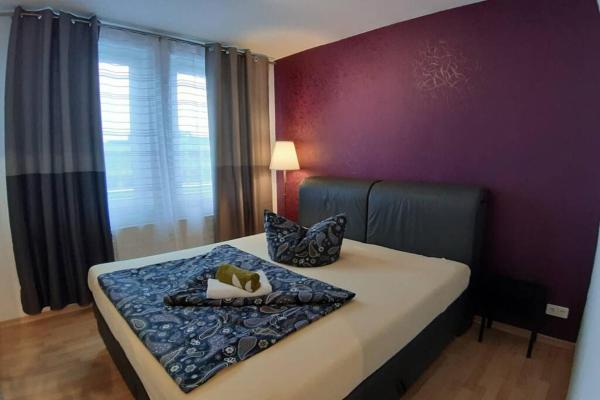 На фото показан объект LEA Apartments Luxus-3-Raum-Wohnung mit Tiefgarage, расположенный в городе Лейпциг.