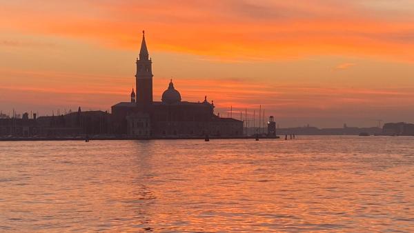 A la foto es mostra l'objecte Sogno Veneziano situat a la ciutat de Venècia.