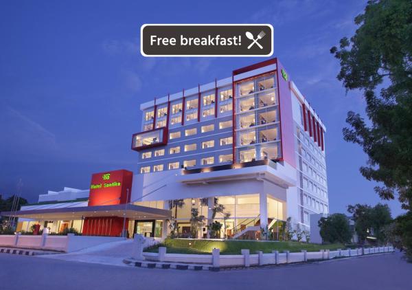 A la foto es mostra l'objecte Hotel Santika Palu situat a la ciutat de Palu.