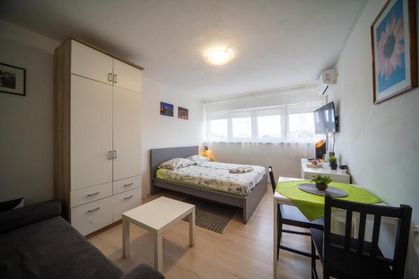 A la foto es mostra l'objecte Panorama 42 situat a la ciutat de Zagreb.