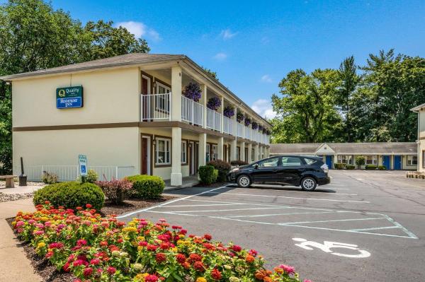 写真にはLagrangeville市にあるRodeway Inn Poughkeepsieが写っています。