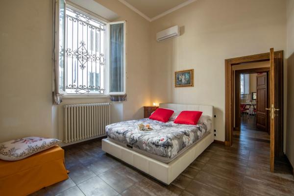 Indipendenza Apartment by Mamo Florence, Florence