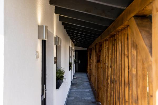 A la foto es mostra l'objecte Corvin Guesthouse situat a la ciutat de Ciulpăz.