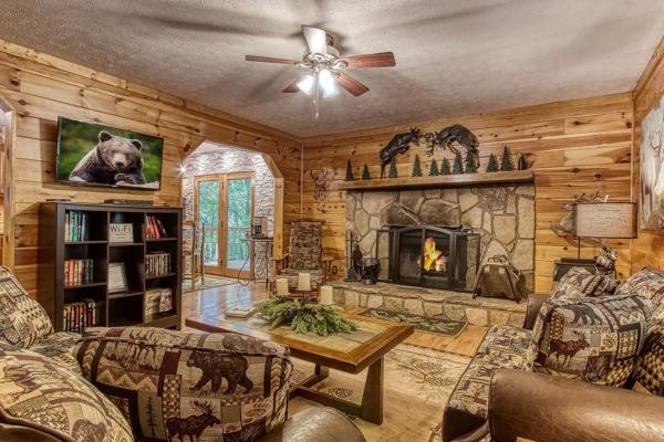 Magical Nights, Hot Tub, Wifi, 560 In Free Attraction Tickets Each Paid Day! - Sevierville, TN