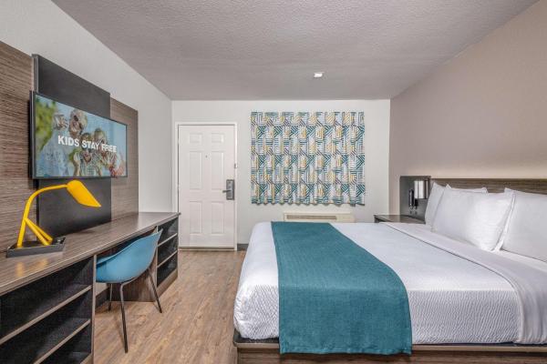 A la foto es mostra l'objecte Motel 6-Euless, TX - Dallas situat a la ciutat de Euless.