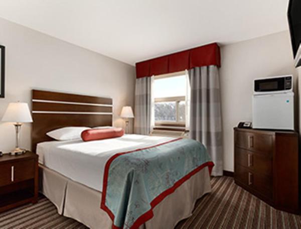 Super 8 by Wyndham Saskatoon Near Downtownの写真1