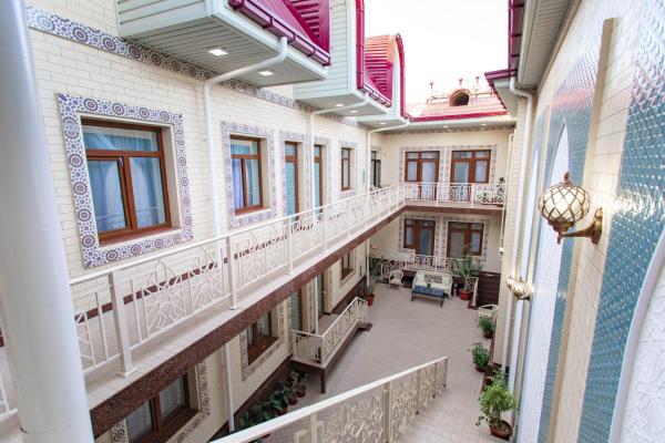 Auf dem Foto ist das Objekt Registon Saroy Hotel in der Stadt Samarkand zu sehen.