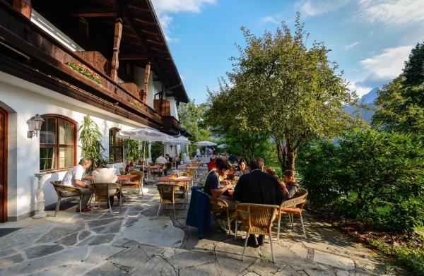 Omschrijving Van Stoll S Hotel Alpina Schonau Am Konigssee Bayern Duitsland Dogsincluded
