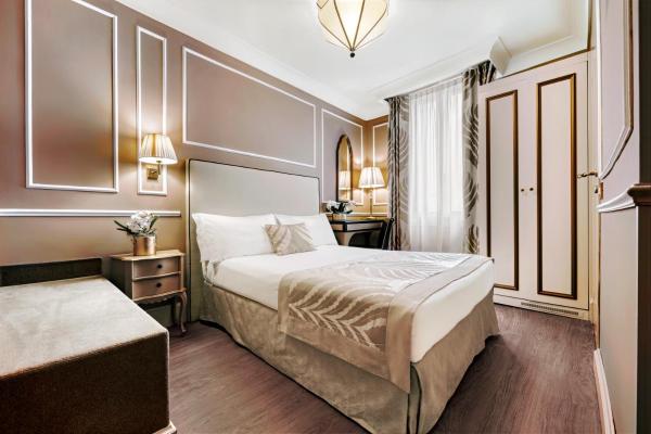 A la foto es mostra l'objecte Hotel Nuovo Teson situat a la ciutat de Venècia.