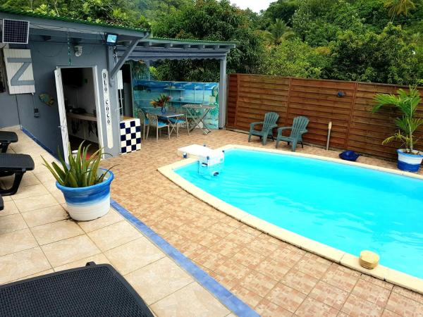 På billedet ses objektet Maison cosy Les Abymes avec piscine beliggende i byen Les Abymes.