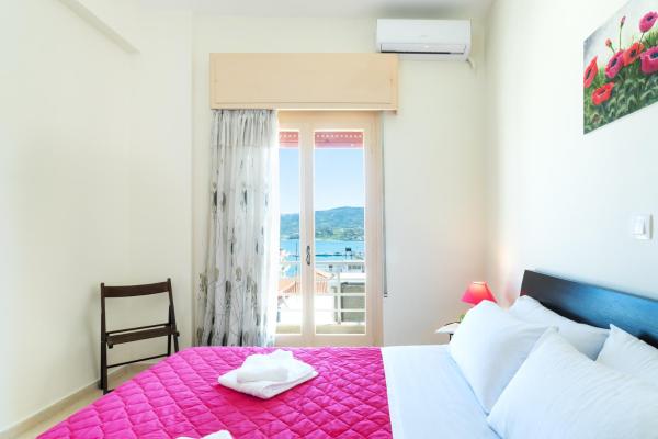 A la foto es mostra l'objecte Aloe Apartments situat a la ciutat de Sitia.