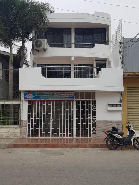 Departamento frente a la playa, Playas