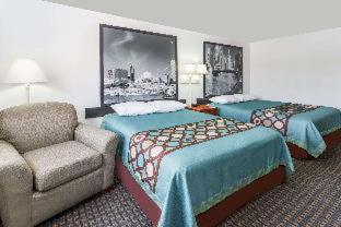 Foto 6: Super 8 by Wyndham Rock Falls Sterling Area