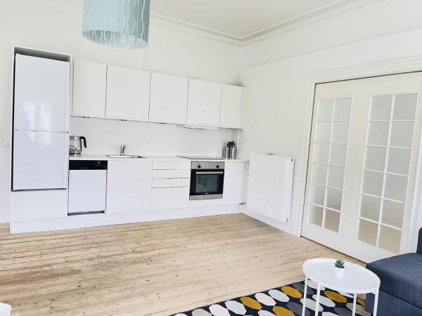 Fotografie 8: aday - City Central Mansion - 1 bedroom apartment with garden