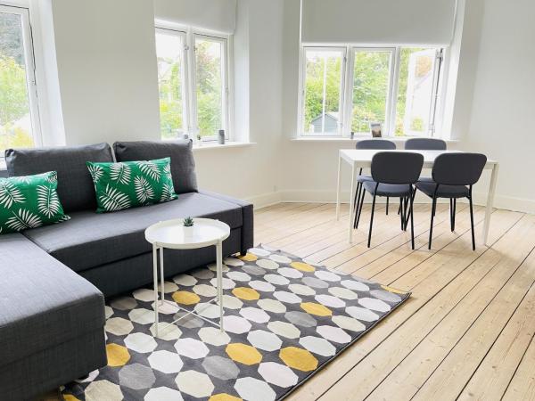 Fotografie 2: aday - City Central Mansion - 1 bedroom apartment with garden