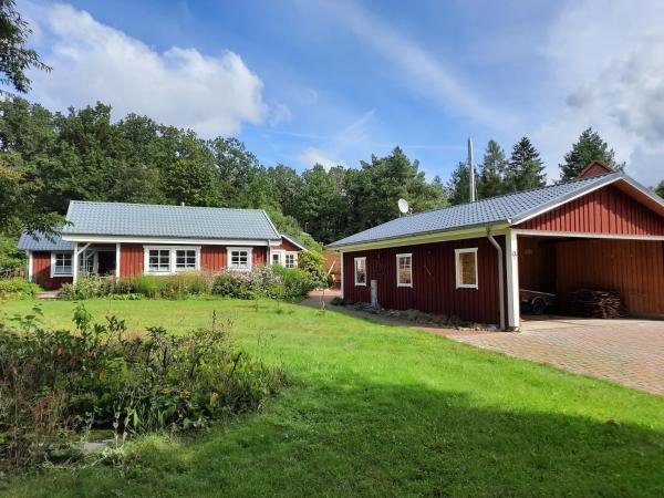 Idyllisches Schwedenhaus In Ruhiger Hanglage - Uelzen
