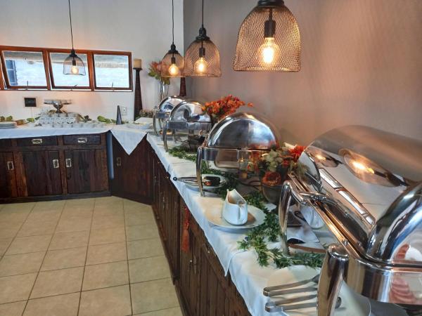 På billedet ses objektet Palm Afrique Lodge beliggende i byen Ghanzi.