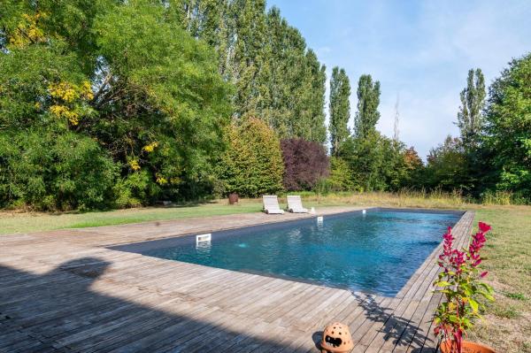 Nella foto è visibile l'oggetto Splendido apt con piscina e parking a Colorno situato nella città di Torrile.