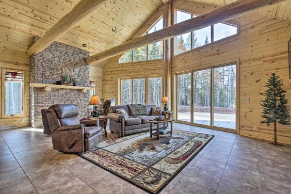 Spacious Hurley Home W/ Game Room Near Lakes - Wisconsin