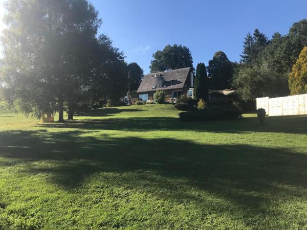 Maison Conviviale 8 Personne Avec Piscine Intérieure, à La Campagne - Ussel