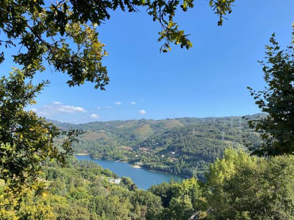 写真にはAlvaredo市にあるStunning view Villa Peneda-Gerêsが写っています。